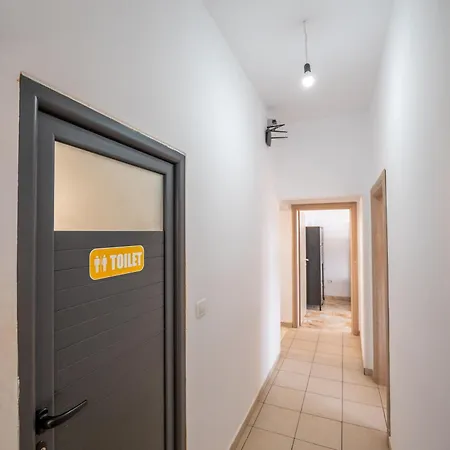 Poseidonas Hostel *