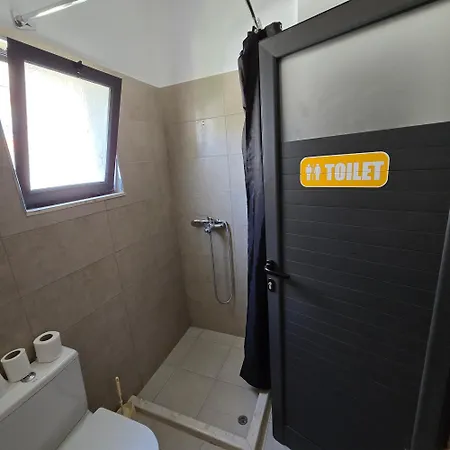 Poseidonas Hostel *