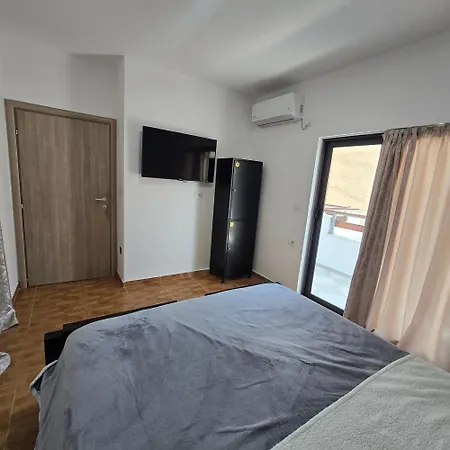 Poseidonas * Sarandë